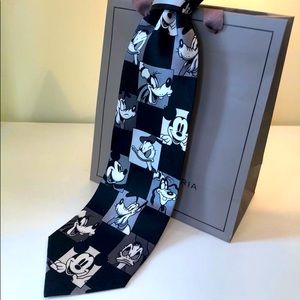 Disney Tie
